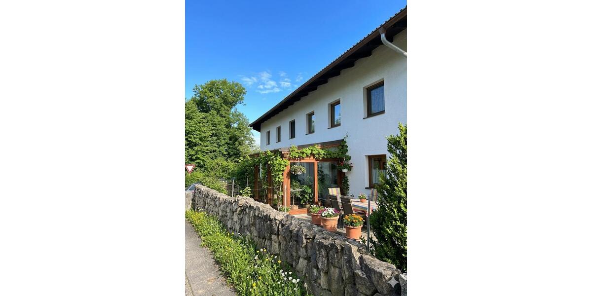 Mehrfamilienhaus, Wohnhaus Palling - 8.5 Zimmer, 256 m&sup2;, 695.000&euro; | Angebot:26421539