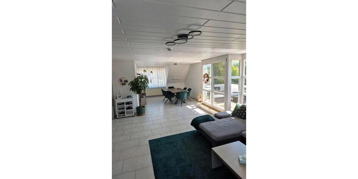 Dachgeschoßwohnung Gottmadingen - 4 Zimmer, 133 m&sup2;, 430.000&euro; | Angebot:26624015
