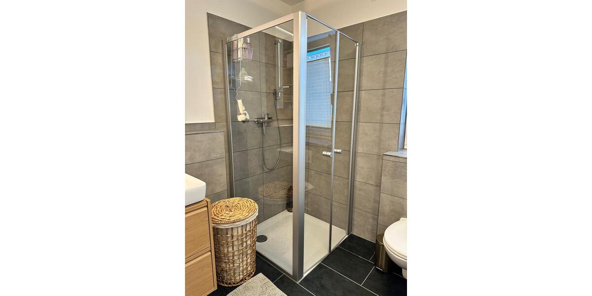 Maisonettenwohnung Regensburg Konradsiedlung - 5 Zimmer, 150 m&sup2;, 2.250&euro; | Angebot:25393395