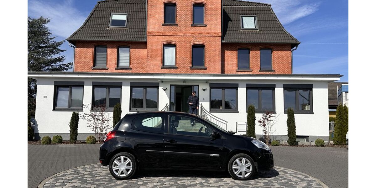 Renault Clio 117.436 km 4.250 &euro; Rotenburg Lispenhausen 36199