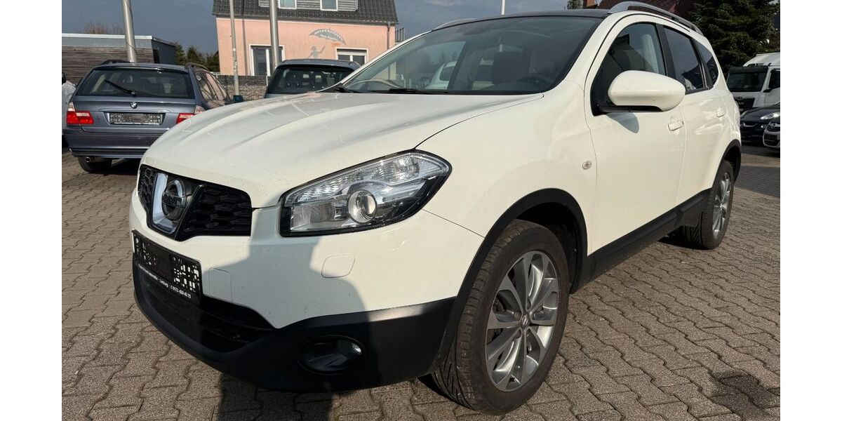 Nissan Qashqai 174.900 km 7.799 &euro; Elz 65604