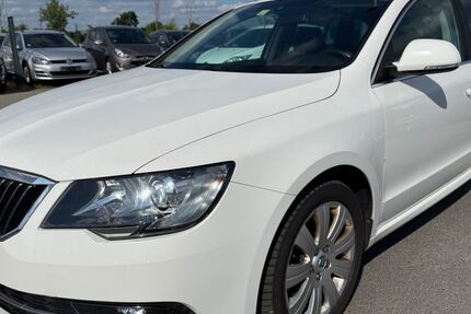 Skoda Superb 202.000 km 6.900 &euro; Wildau 15745