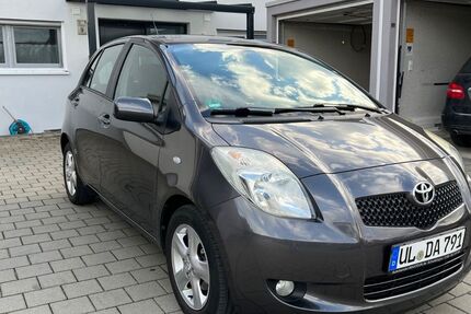 Toyota Yaris 152.000 km 2.900 &euro; ehingen 89584