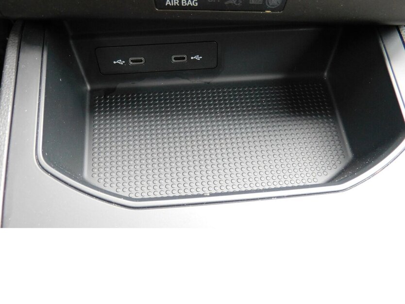 Seat Ibiza 1.0 Reverence MPI BMT 4Trg Klima Radio 18.700 km 12.990 € Vordorf 38533