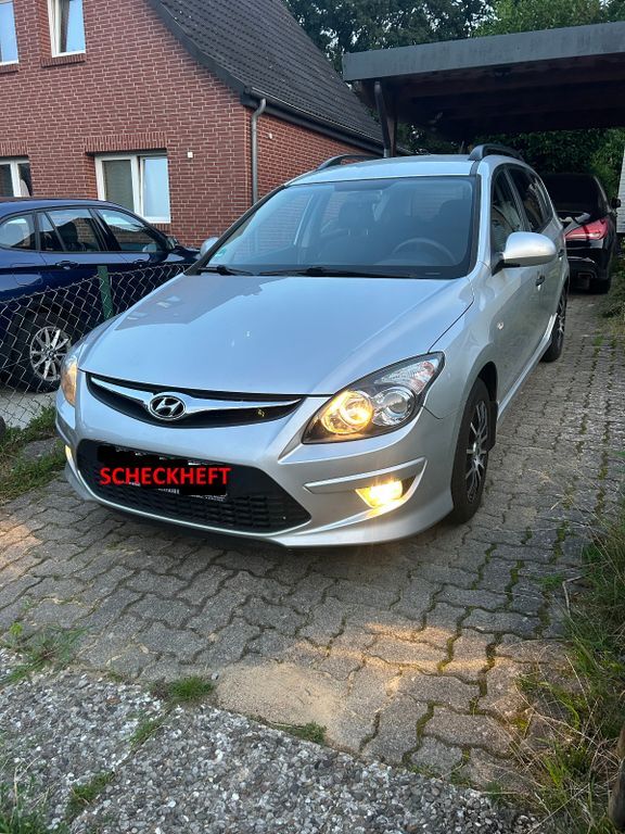 i30
