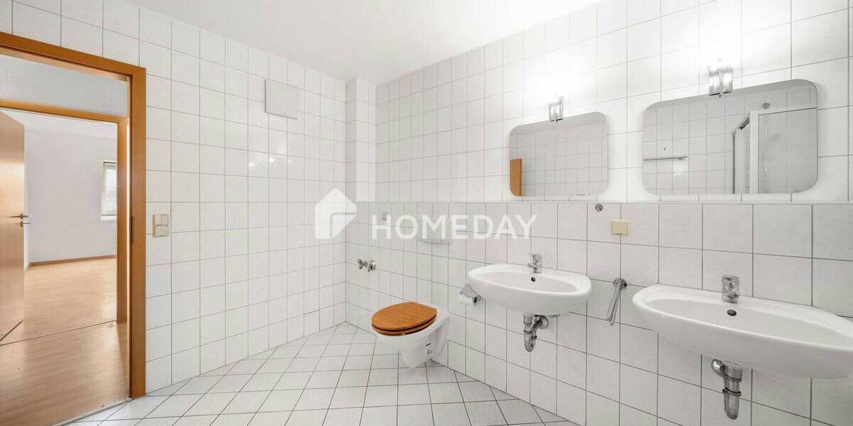 Etagenwohnung Freital - 2 Zimmer, 74 m&sup2;, 135.000&euro; | Angebot:26016911