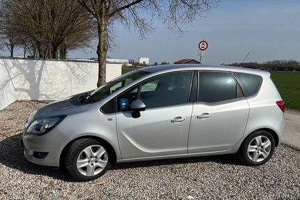 Opel Meriva 111.788 km 6.399 &euro; Neufahrn 85375