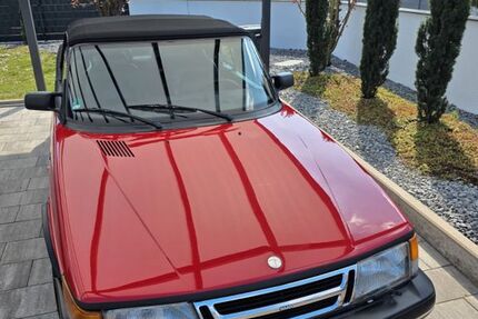 Saab 900