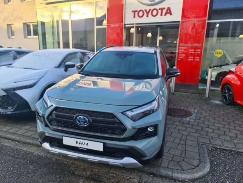 RAV 4