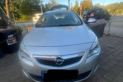 Opel Astra 187.000 km 5.150 € Kiel 24114