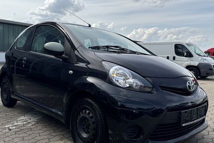 Toyota Aygo (X) 158.000 km 1.388 &euro; Rheinbach 53359