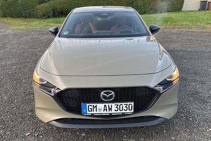 Mazda 3 5.861 km 27.990 € Engelskirchen 51766