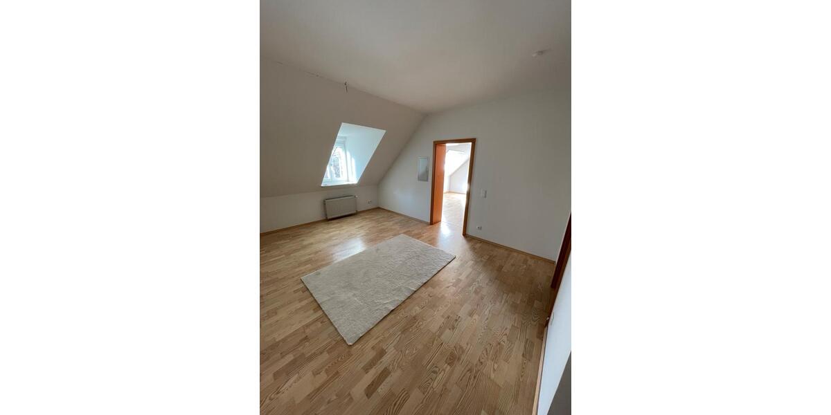 Dachgeschoßwohnung Moosburg an der Isar - 1.5 Zimmer, 41 m&sup2;, 890&euro; | Angebot:25017949