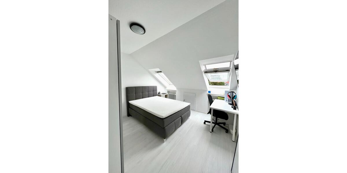 Dachgeschoßwohnung Bielefeld Stieghorst - 1 Zimmer, 50 m&sup2;, 165.000&euro; | Angebot:26057461