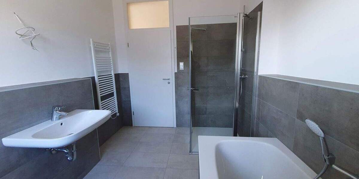 Bungalow Löbnitz - 4 Zimmer, 110 m&sup2;, 1.500&euro; | Angebot:25665788