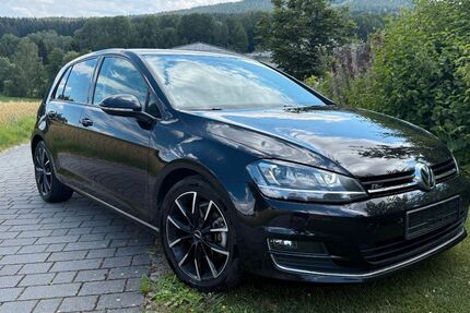 VW Golf 127.500 km 8.500 &euro; Neuschönau 94556