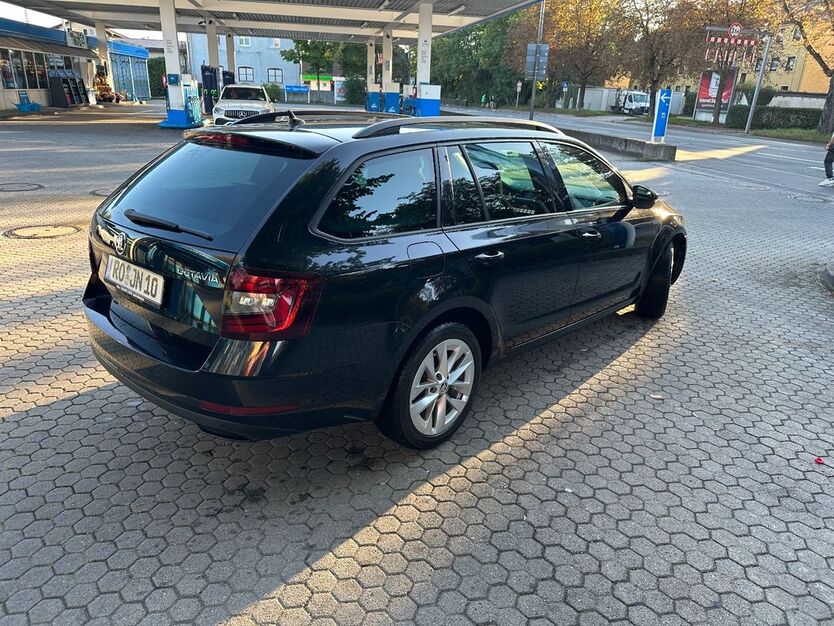 Skoda Octavia 124.000 km 12.450 € Rosenheim 83024