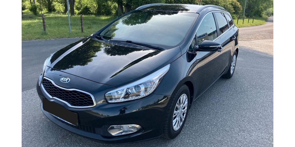 Kia ceed Sportswagon 70.000 km 12.000 &euro; Leuna 06237