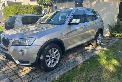BMW X3 174.000 km 13.700 € Unterhaching 82008