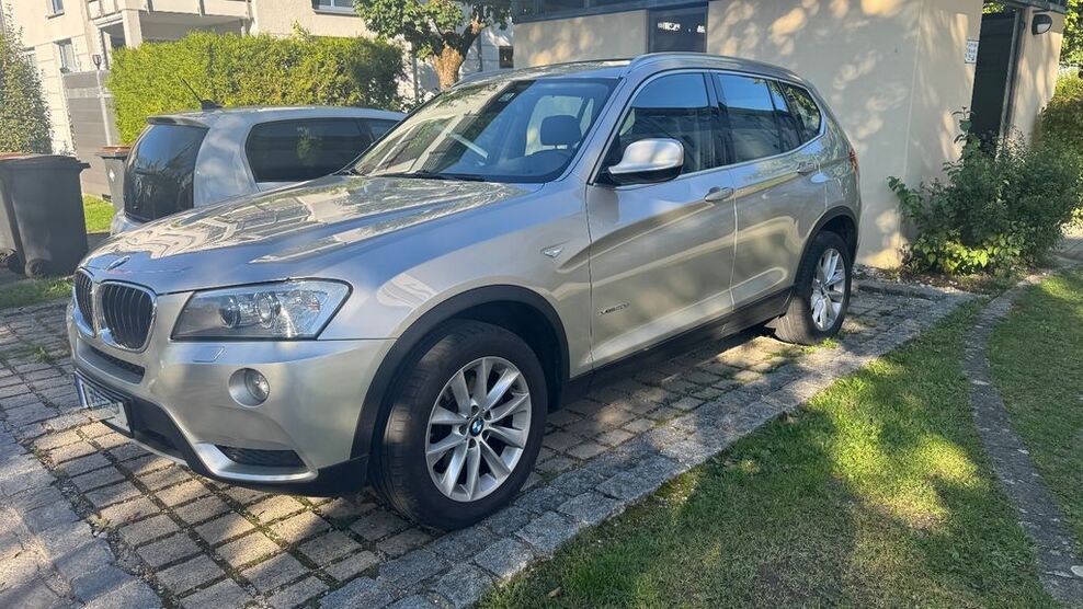 BMW X3 174.000 km 13.700 € Unterhaching 82008