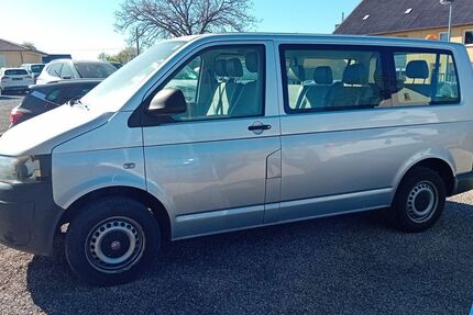 VW T5 Transporter 280.000 km 9.995 &euro; Jucken Kr. Bitburg-Prüm--SEAT Jahreswagen-- 54689