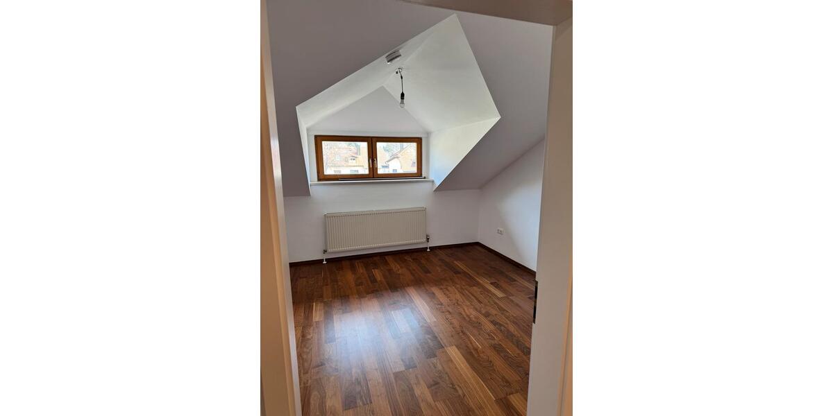 Etagenwohnung Salzweg - 3 Zimmer, 80 m&sup2;, 720&euro; | Angebot:26214615