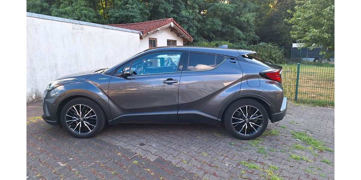 Toyota C-HR 56.500 km 21.700 &euro; Essen 45329