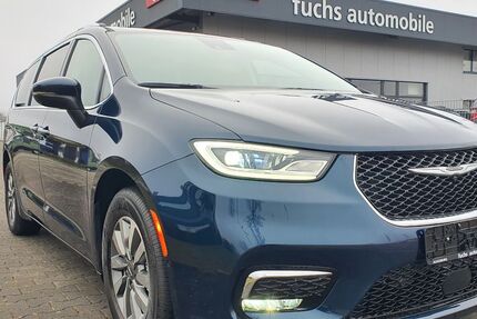 Chrysler Pacifica 2.322 km 50.990 &euro; Augsburg 86165