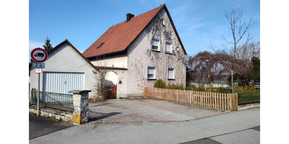 Einfamilienhaus Vilseck - 5 Zimmer, 110 m&sup2;, 298.000&euro; | Angebot:25757316