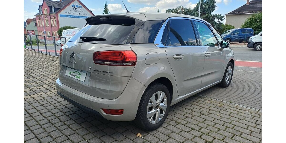 Citroen C4 SpaceTourer 1.2 PureTech Live 54.000 km 16.995 € Meißen 01662