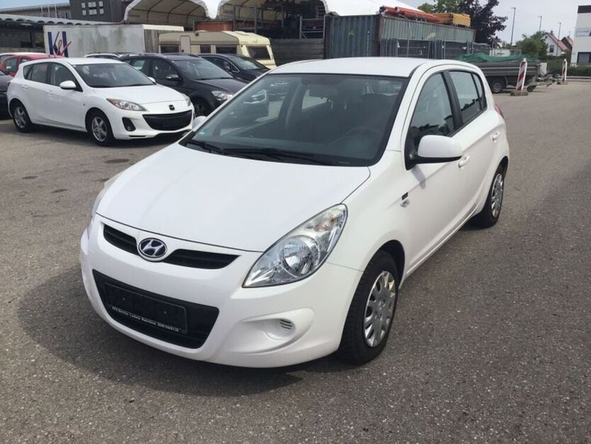 i20