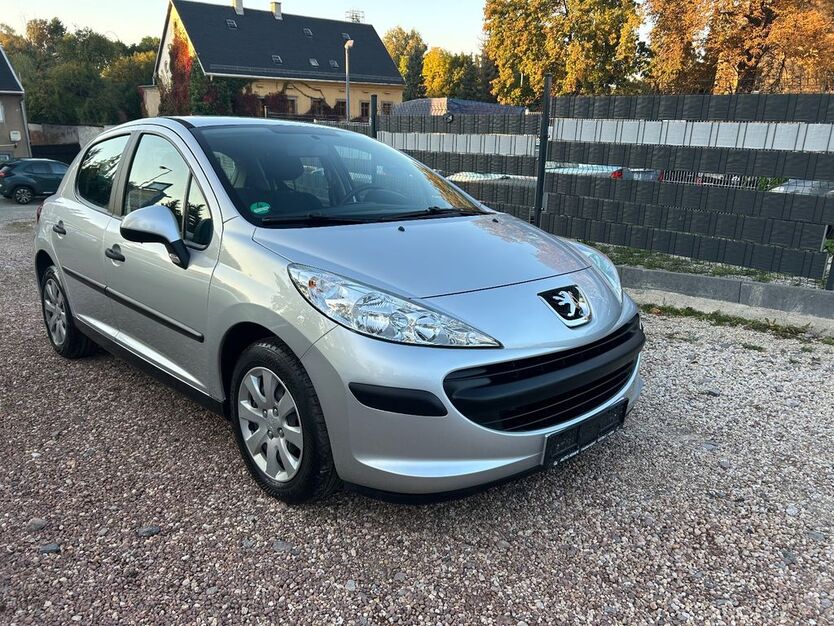 Peugeot 207 160.000 km 1.700 € Chemnitz 09114