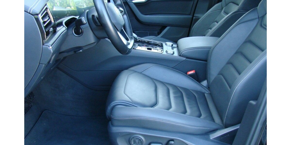 VW Touareg 3.0TDi Black Style 4M ACC LED AHK Luftfede 34.980 km 49.980 &euro; Falkensee 14612