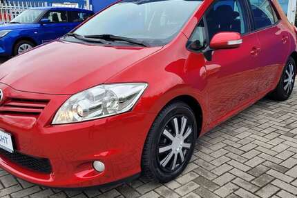 Toyota Auris 120.550 km 7.500 &euro; Bad Düben 04849