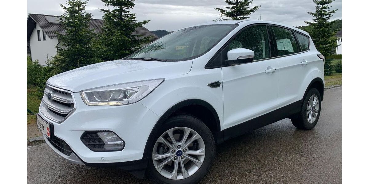 Ford Kuga 53.600 km 12.890 &euro; Willmering 93497