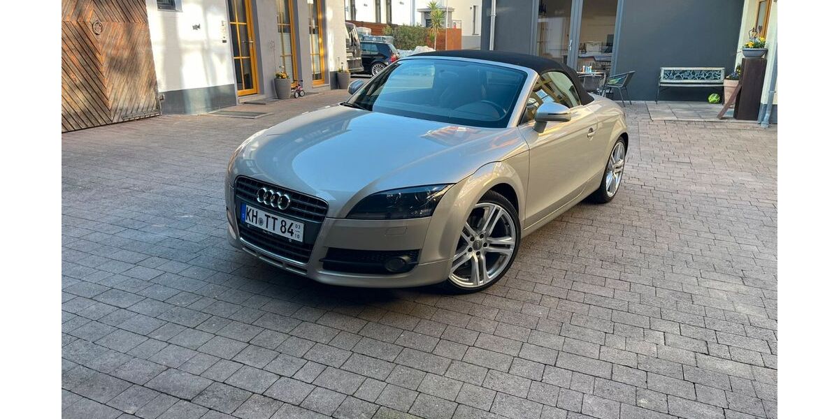 Audi TT 98.000 km 11.900 &euro; Traisen 55595
