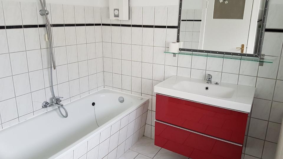 Etagenwohnung Lübeck Kücknitz - 4 Zimmer, 120 m&sup2;, 1.250&euro; | Angebot:25234225