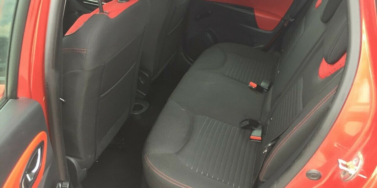 Renault Clio Kombi,Nav,Klimaaut.,Sond. Mod.! Tüv 03/28! 163.000 km 5.400 &euro; Himmelkron 95502