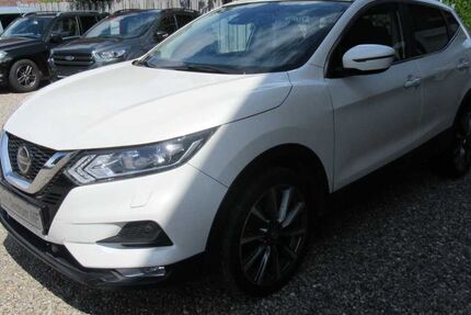 Nissan Qashqai 122.500 km 14.950 € Gettorf 24214