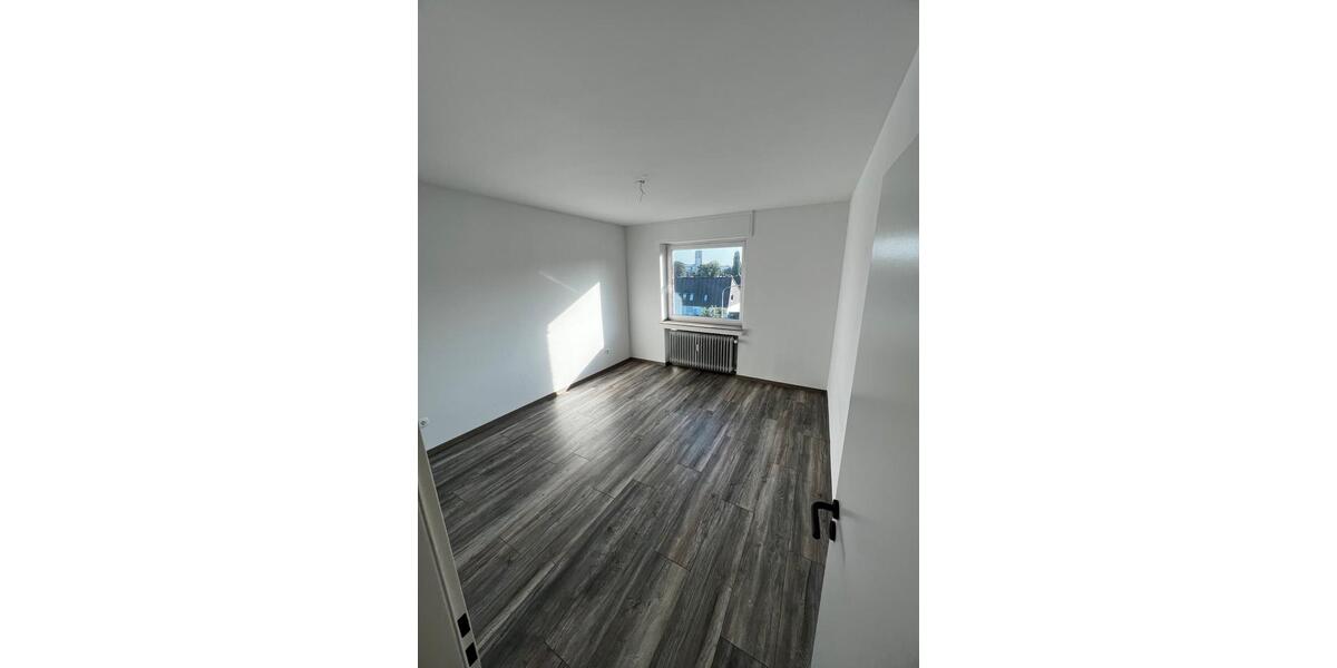 Etagenwohnung Geilenkirchen - 4 Zimmer, 80 m&sup2;, 119.000&euro; | Angebot:26443876