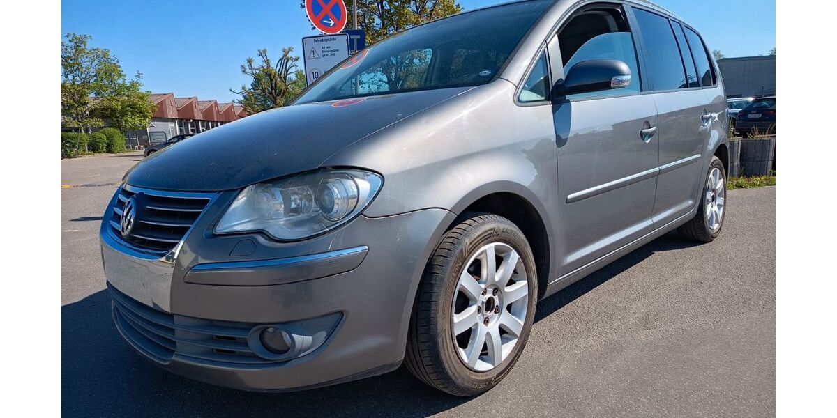 VW Touran 286.400 km 2.400 &euro; Lahr-Langenwinkel 77933