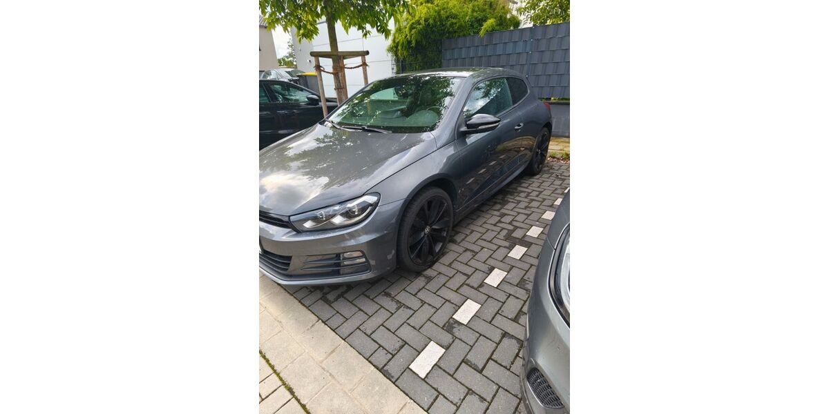 VW Scirocco 89.000 km 11.499 &euro; Braunschweig 38126
