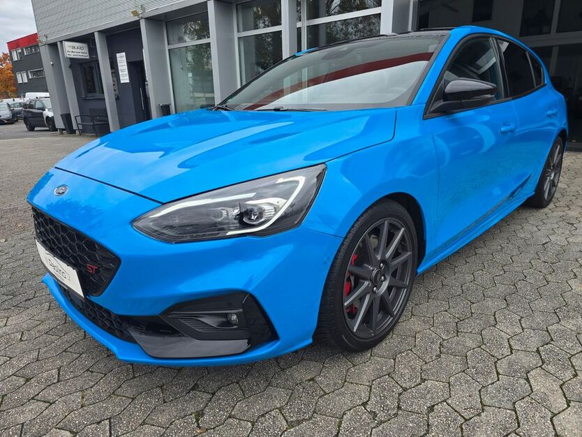 Ford Focus 76.800 km 24.780 € Neuwied 56566