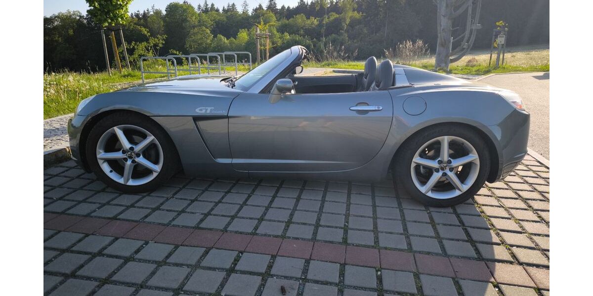 Opel GT 150.000 km 9.900 &euro; Thermalbad Wiesenbad 09488