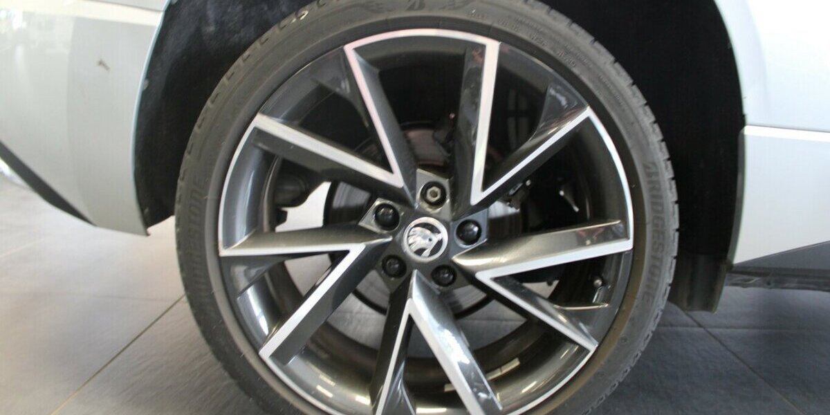 Skoda Karoq 1,5 TSI ACT Sportline 60.250 km 21.980 &euro; Euskirchen 53881