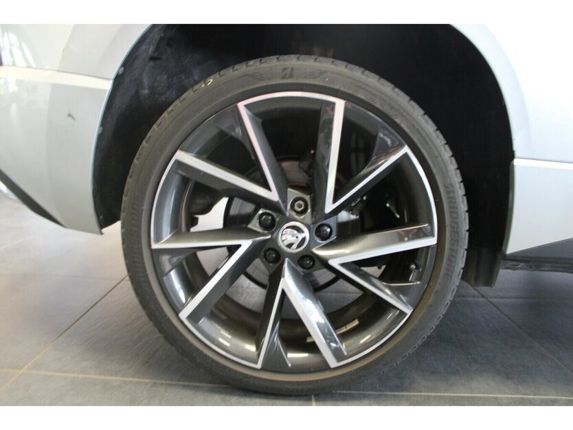 Skoda Karoq 1,5 TSI ACT Sportline 60.250 km 21.980 € Euskirchen 53881