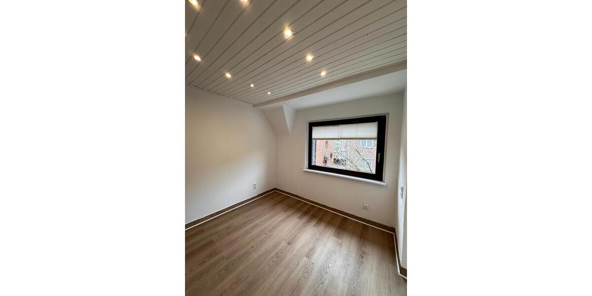Etagenwohnung Duisburg Duisburg-Mitte - 1 Zimmer, 34 m&sup2;, 680&euro; | Angebot:26648913