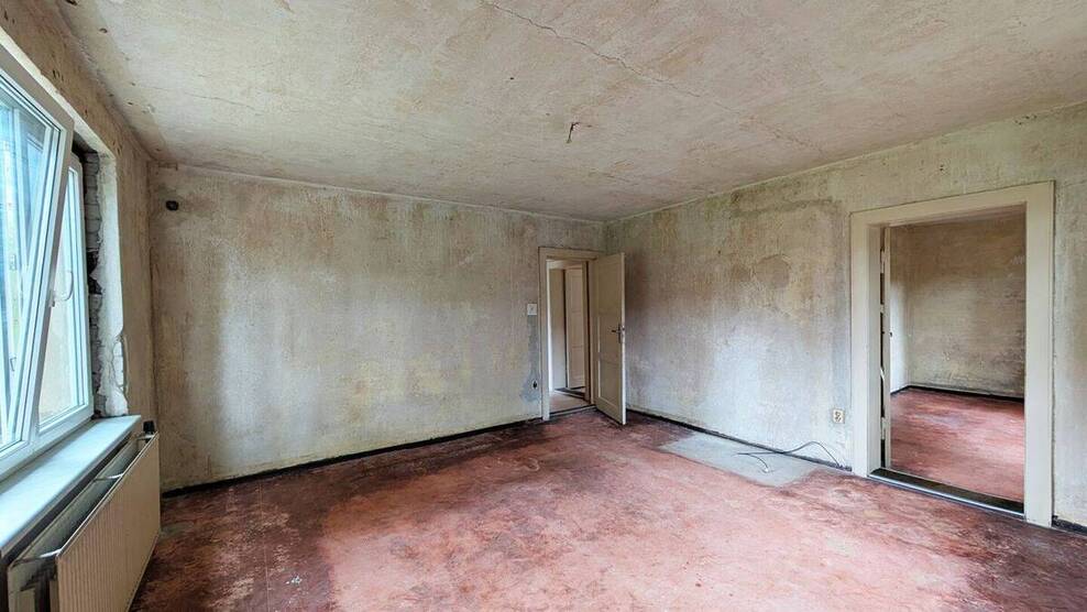 Sanierungsobjekt - 6-Zimmer-Doppelhaushälfte in Bornim 6 zimmer