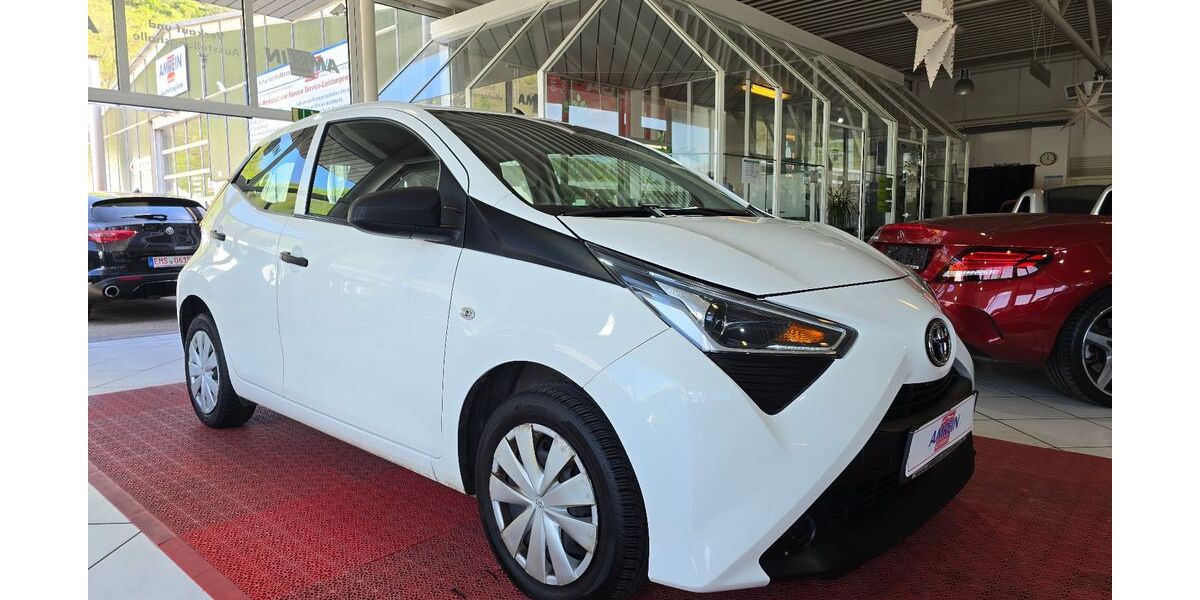 Toyota Aygo (X) 135.800 km 6.800 &euro; Lahnstein 56112