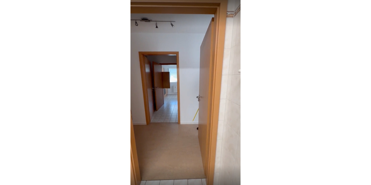 Erdgeschoßwohnung Niedernhausen - 3 Zimmer, 81 m&sup2;, 995&euro; | Angebot:26507579